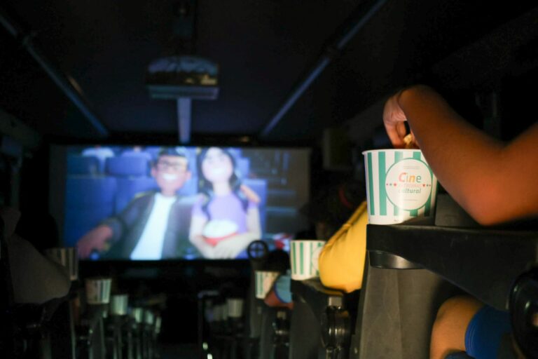 Cinema itinerante chega a Paraibuna e Litoral Norte nesta semana