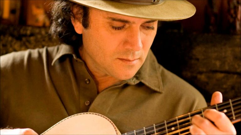 Almir Sater e o som inconfundível de sua viola caipira faz Ribeirão Preto reviver grandes momentos