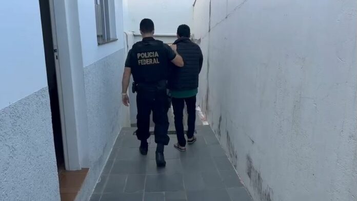Polícia Federal prende três por tráfico interestadual de drogas Polícia Federal prende três por tráfico interestadual de drogas