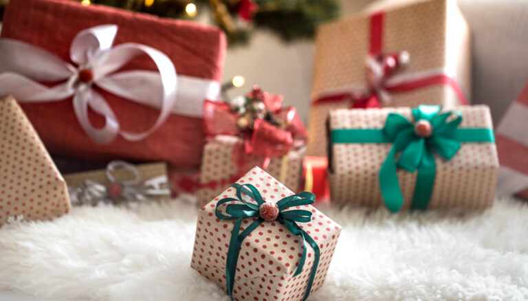 Natal: Taubaté arrecada brinquedos para crianças carentes; veja como participar