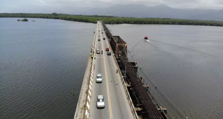 Obras do VLT na Área Continental de São Vicente avançam, e operação ‘Pare e Siga’ volta a funcionar na Ponte dos Barreiros