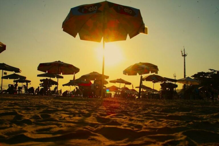 Santos projeta receber mais de 3 milhões de turistas na temporada de verão