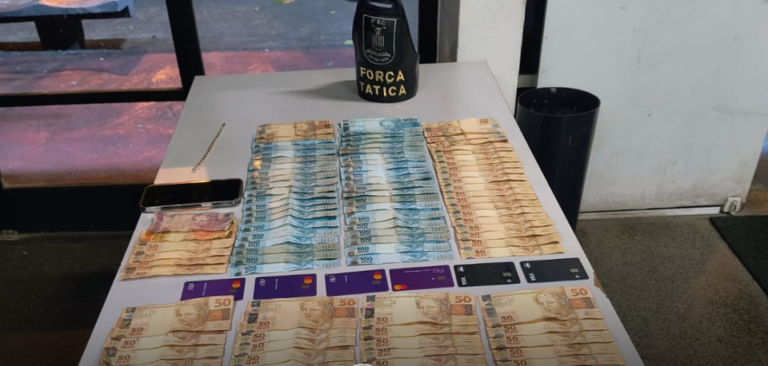 Suspeito de fraudes bancárias é preso pela PM com vários cartões de crédito e mais de R$ 9 mil em espécie