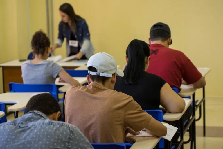 Etecs abrem inscrições para 92 mil vagas em cursos técnicos e ensino médio gratuito no interior de SP