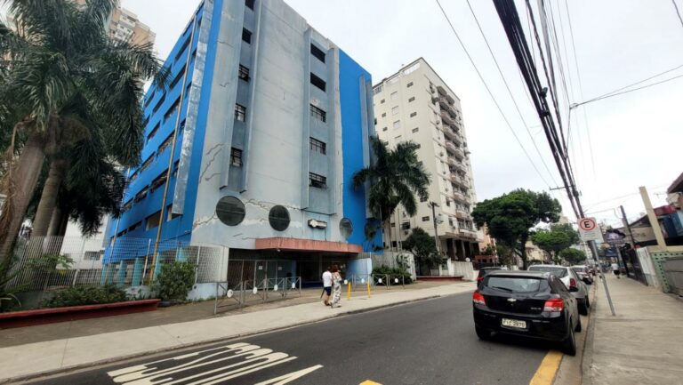 Escola do litoral tem aulas suspensas por casos de eritema infeccioso