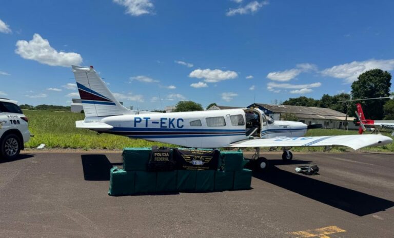 PM intercepta aeronave com cerca de 400 tijolos de pasta base de cocaína no interior