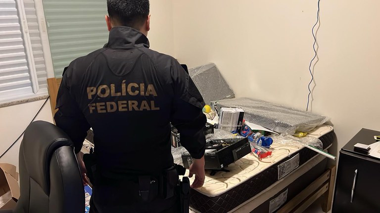 PF cumpre mandados de busca e apreensão na Baixada Santista em operação contra fraudes bancárias