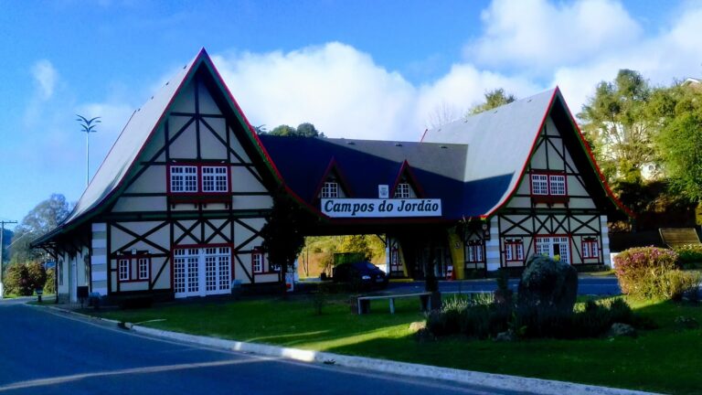 Ipem encontra irregularidades em produtos da ceia de Natal em Campos do Jordão