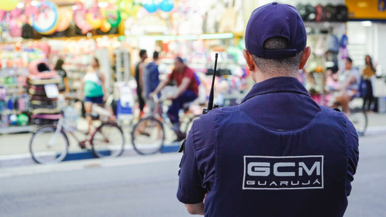 Guarujá realiza Operação Papai Noel para reforço da segurança nas compras de Natal