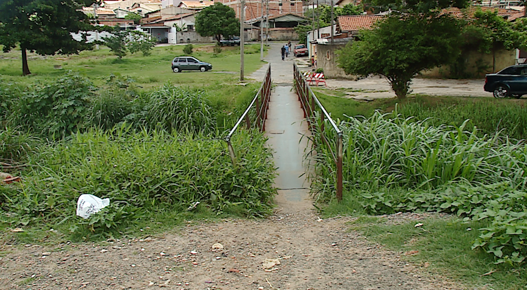 Perseguição policial a suspeito armado termina em fuga