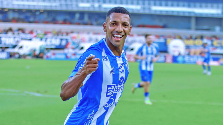 Ponte Preta avalia reforços para o ataque e mira Jean Dias