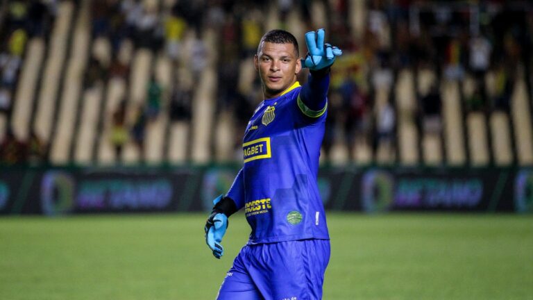 Guarani busca novo goleiro para 2024 e analisa quatro opções