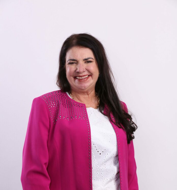 Sérgio Victor anuncia Rosana Gravena como nova secretária de Saúde em Taubaté