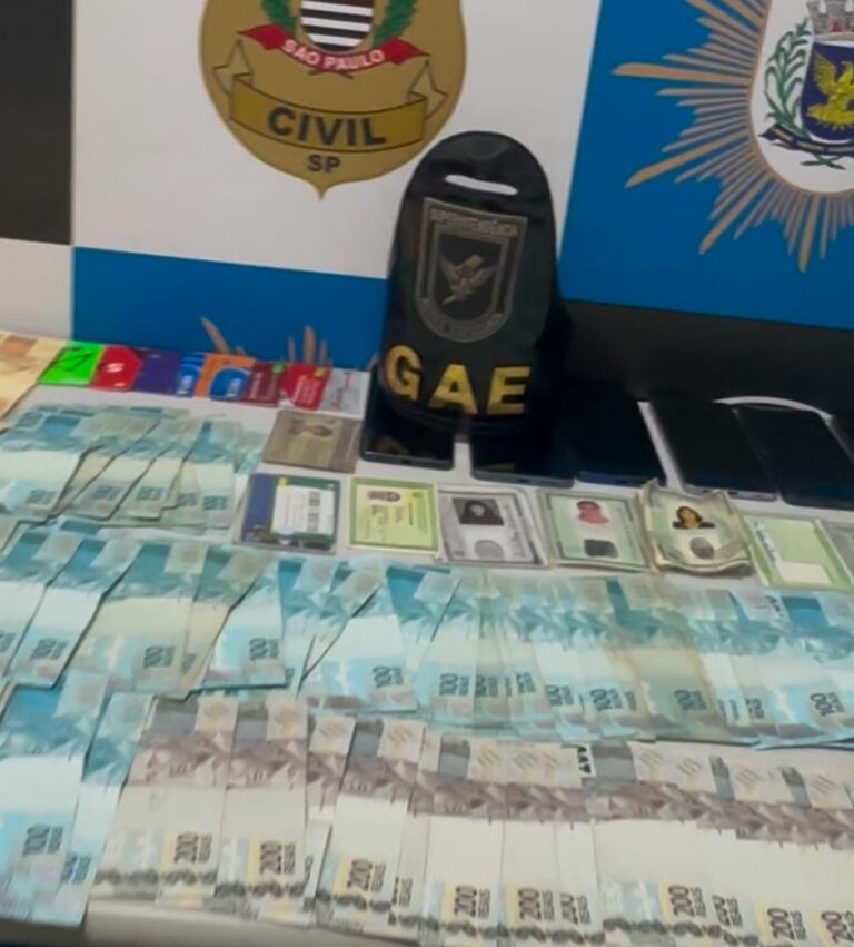 Mulher de 60 anos cai em golpe e perde mais de R$30 mil