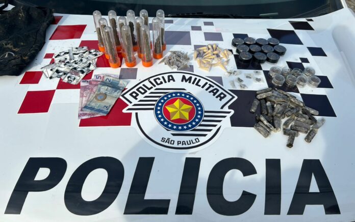 Homem é preso por tráfico de drogas em Guaratinguetá Homem é preso por tráfico de drogas em Guaratinguetá