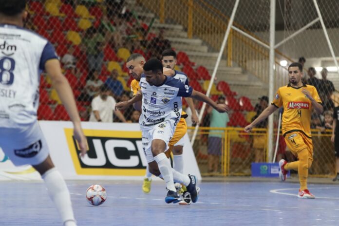 São José perde para Sorocaba em jogo de ida da final do Paulista de Futsal.