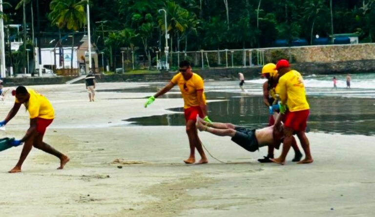 Corpo de turista é encontrado boiando em mar da Praia da Enseada em Guarujá