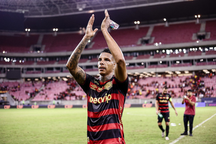 Zagueiro de 34 anos, ex-Sport, é anunciado pelo Botafogo SP