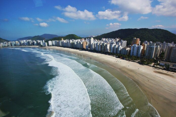 PRAIA DE GUARUJÁ
