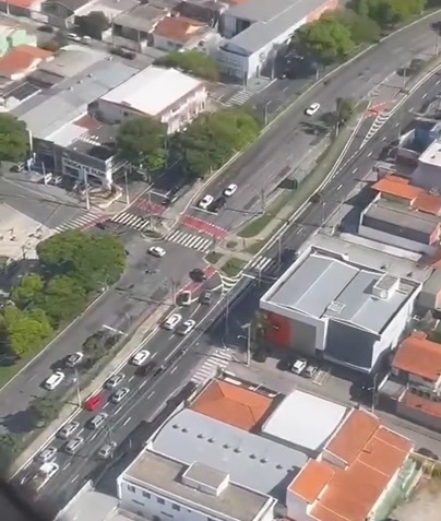 VÍDEO: Homem é preso após fugir da PM em São José dos Campos VÍDEO: Homem é preso após fugir da PM em São José dos Campos