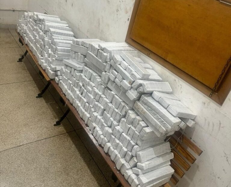 Na rodovia Anhanguera, suspeito de 38 anos é detido pela PM ao ser flagrado com 272 kg de maconha prensada