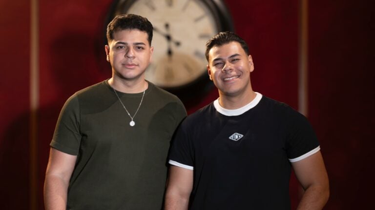 “Foto por Boteco”: Felipe e Thiago gravam videoclipe do ano e fazem promessa ousada para 2025!