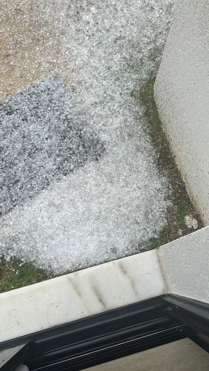 Inmet publica alerta para tempestades e queda de granizo na região Inmet publica alerta para tempestades e queda de granizo na região