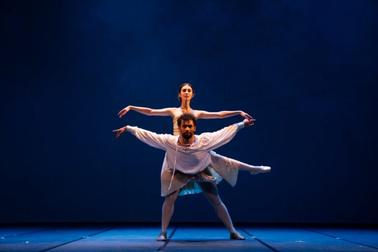 Ballet Ana Rennó encerra ano com apresentação no Brisamar Shopping nesta terça-feira (10)