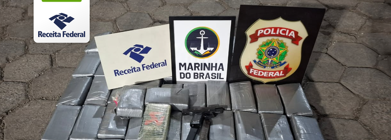 Mais de 100 kg de cocaína são encontrados em caixa de mar de navio atracado no Porto de Santos