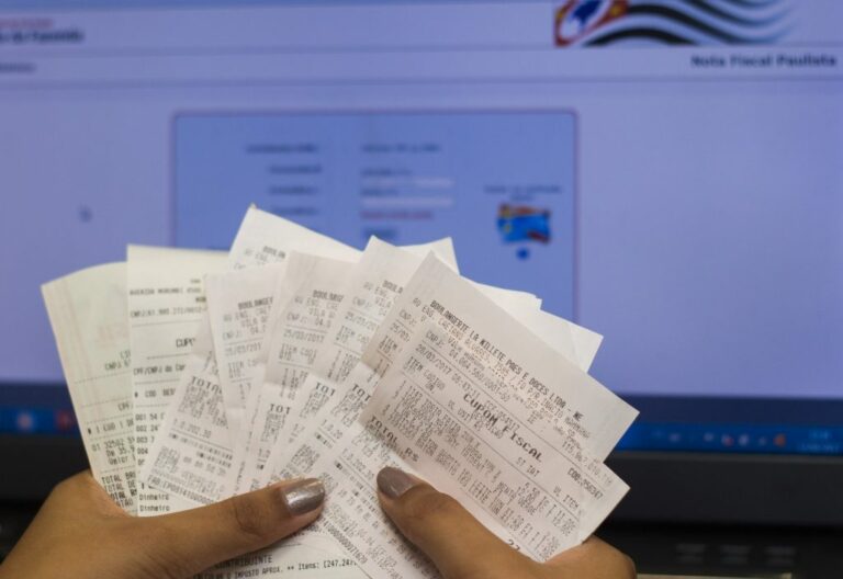Professora da rede municipal ganha prêmio de R$ 2 milhões da Nota Fiscal Paulista