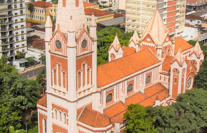 Quermesse da Catedral reúne 6 mil pessoas e arrecada mais de R$ 160 mil para restauração da igreja