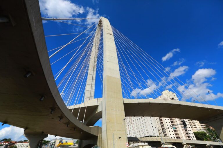 Prefeitura libera novo acesso à ponte estaiada em São José