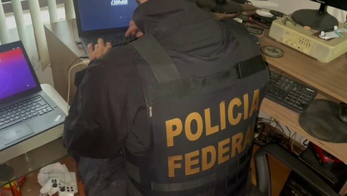 Três são presos em operação da PF contra abuso infantil Três são presos em operação da PF contra abuso infantil