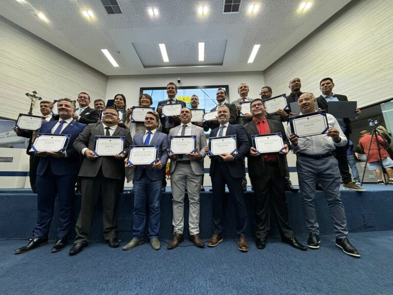 Prefeito, vice e vereadores eleitos em São José dos Campos são diplomados pela Justiça Eleitoral