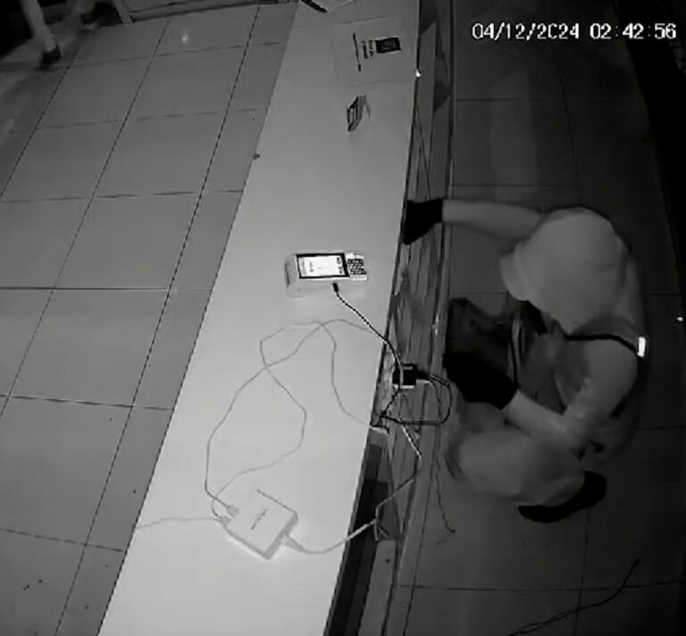 Loja de eletrônicos é furtada em Campinas; veja vídeo