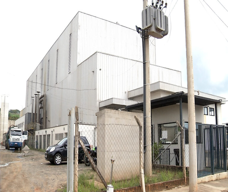 Princípio de incêndio assusta funcionários de fábrica em Monte Mor