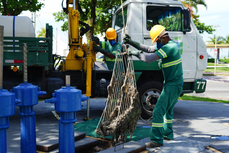 Sabesp realizou limpeza em estações elevatórias da Baixada Santista na última quarta-feira