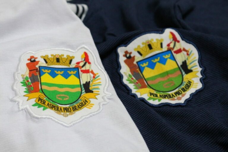 Prefeitura de Taubaté anuncia compra do uniforme escolar; valor passou de R$ 5 milhões