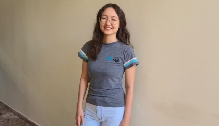 Estudante da Escola THATHI, em Araçatuba, é a única de São Paulo a alcançar a nota máxima na redação do Enem