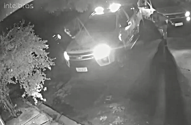 Perseguição a carro furtado termina em prisão e acidente no Residencial Cosmos