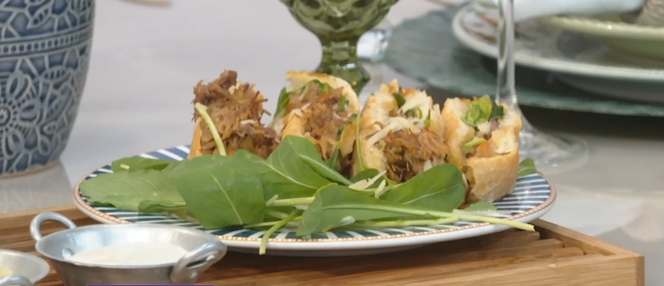 Fácil e delicioso: que tal preparar um saboroso lanche de costela?