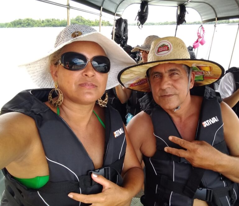 Casal morre afogado após barco virar durante passeio em lago de Monte Mor