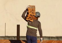 Ondas de calor extremo levam governo a discutir novas regras para trabalho a céu aberto