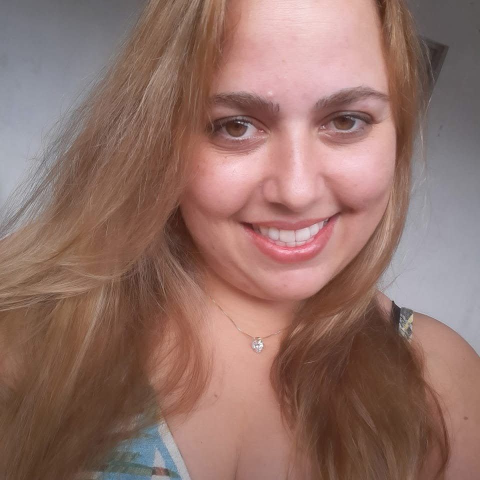 Mulher é encontrada morta em casa na zona sul de São José; polícia suspeita de feminicídio