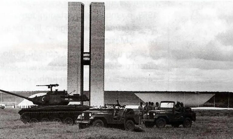Projeto quer suspender salário de militares da ditadura; entenda