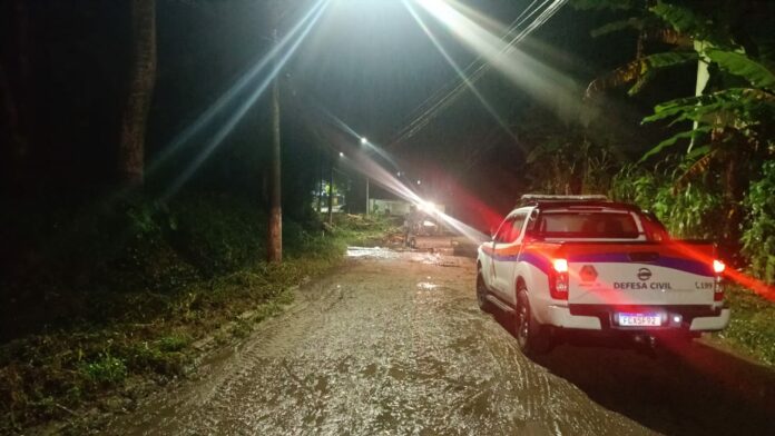 Chuva forte causa transtornos em Ubatuba; cidade registrou maior acumulado do Estado