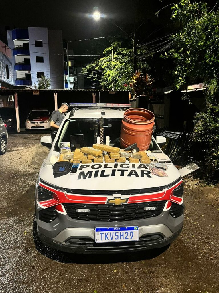 Homem é preso com 17 tabletes de maconha, em Ubatuba