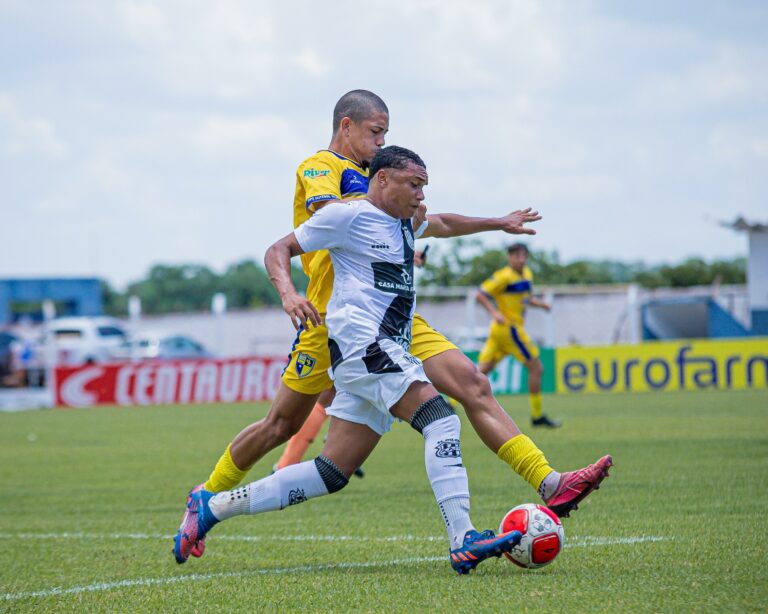 Ponte Preta e IAPE empatam sem gols e avançam na Copinha