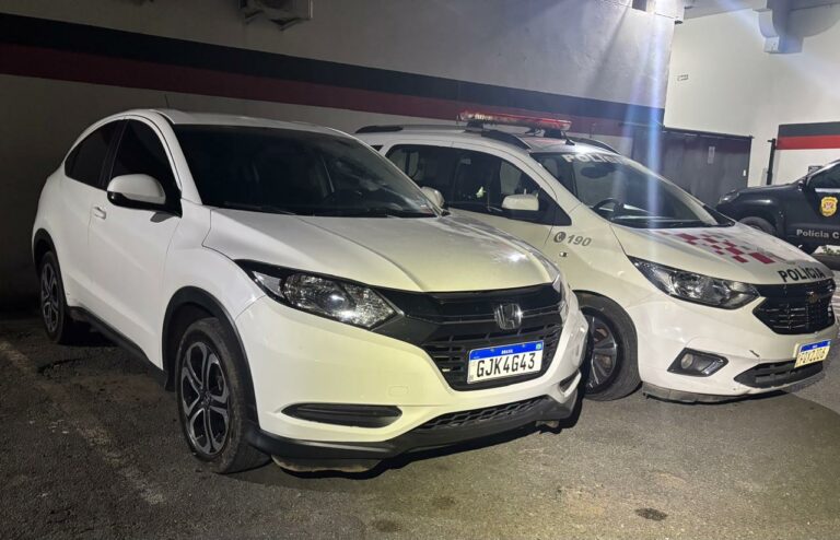 Quadrilha ameaça e rouba carro de motorista na madrugada deste sábado, 11