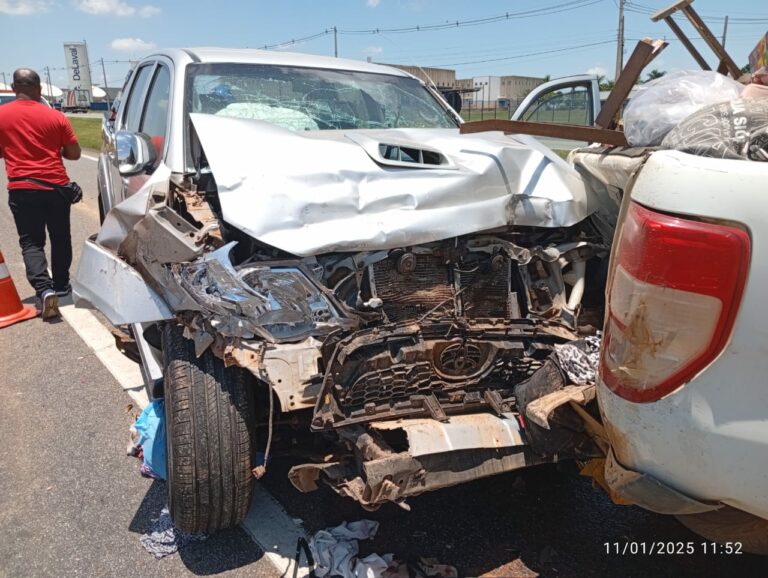 O acidente foi no final da manhã deste sábado, 11 no sentido Campinas-Mogi